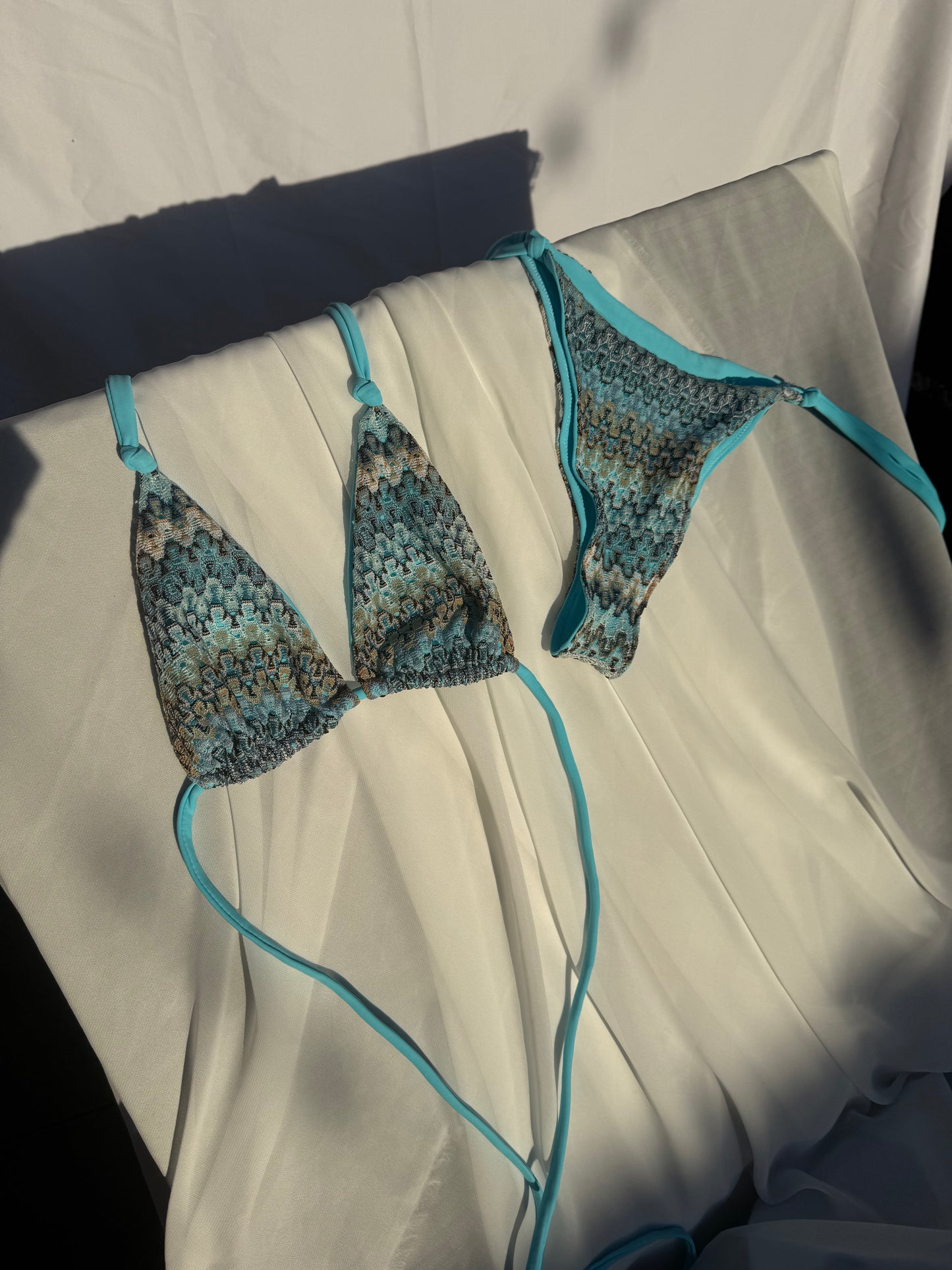 BLUE MISSI KINI WITH RUFFLE SARONG