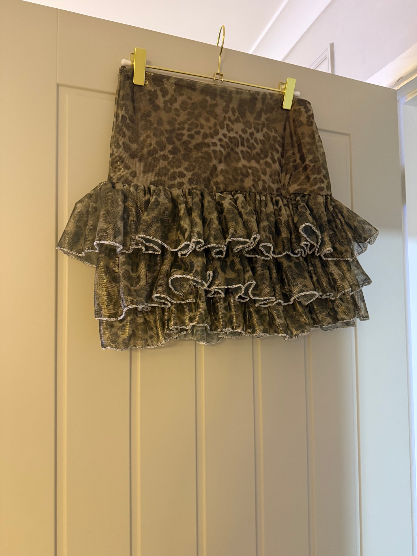 LEOPARD GOLD RUFFLE SKIRT