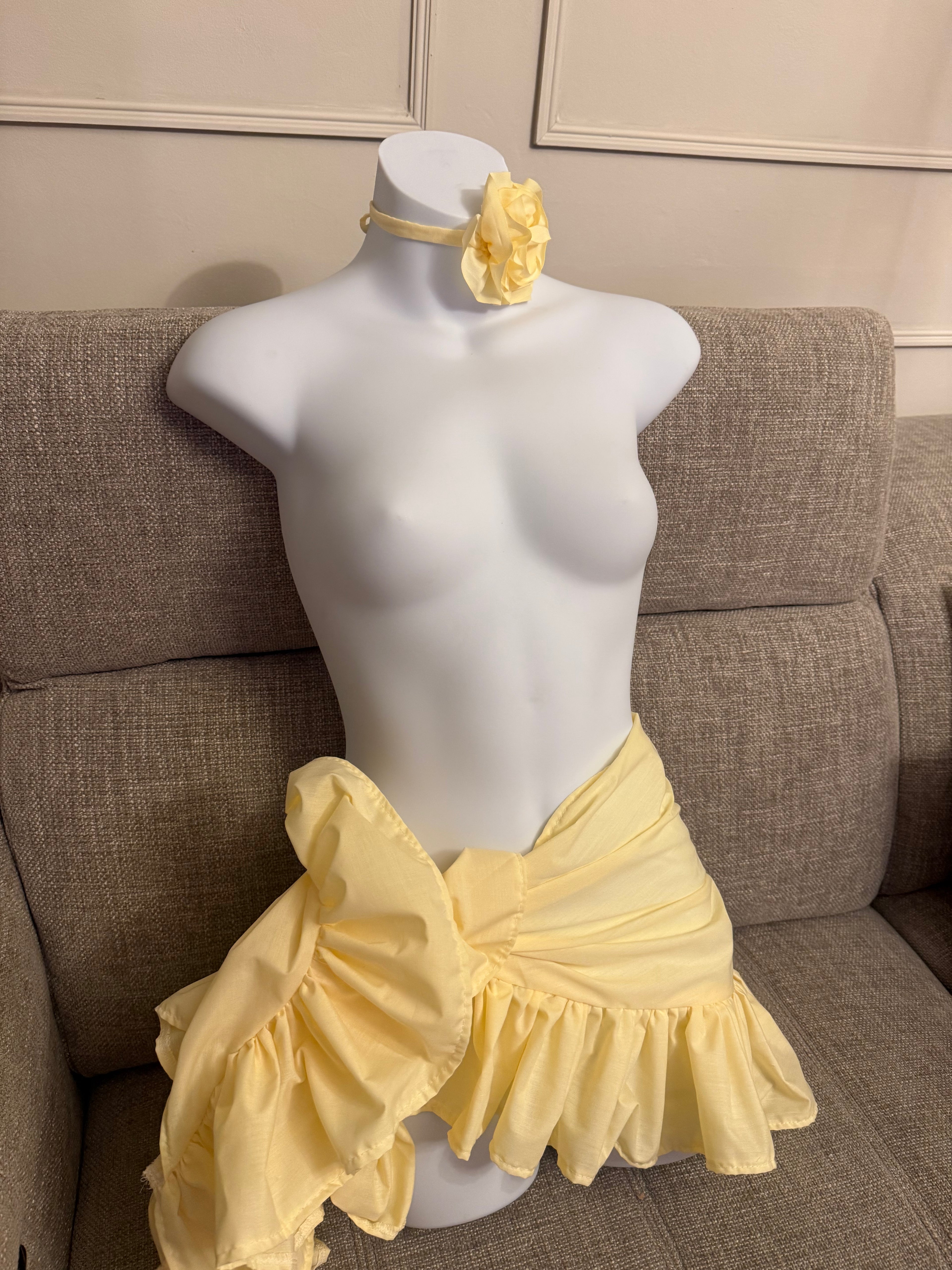 READY TO SEND - Mini Ruffle Sarong With Rose Choker Lemon