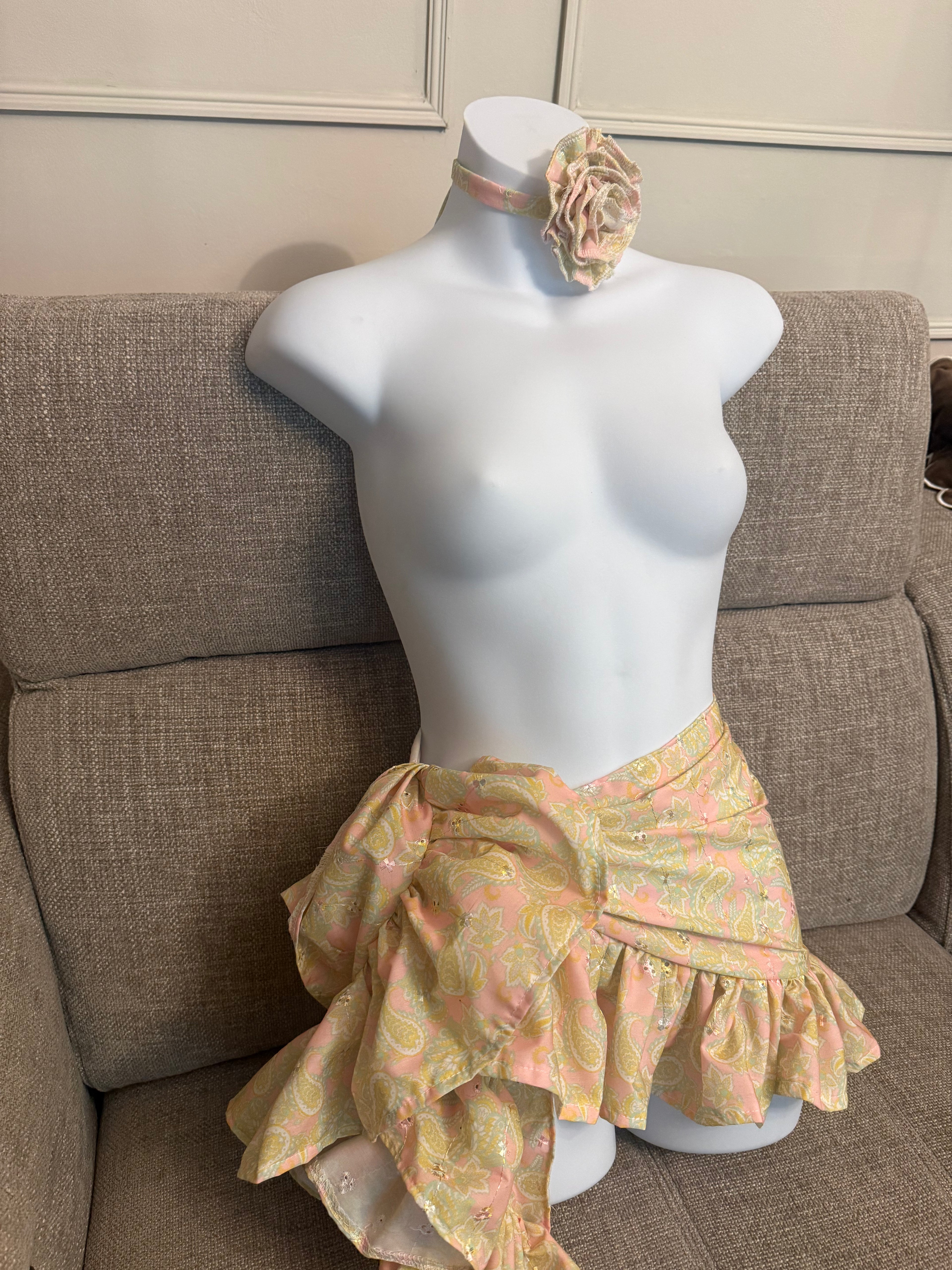 READY TO SEND - Mini Ruffle Sarong With Rose Choker