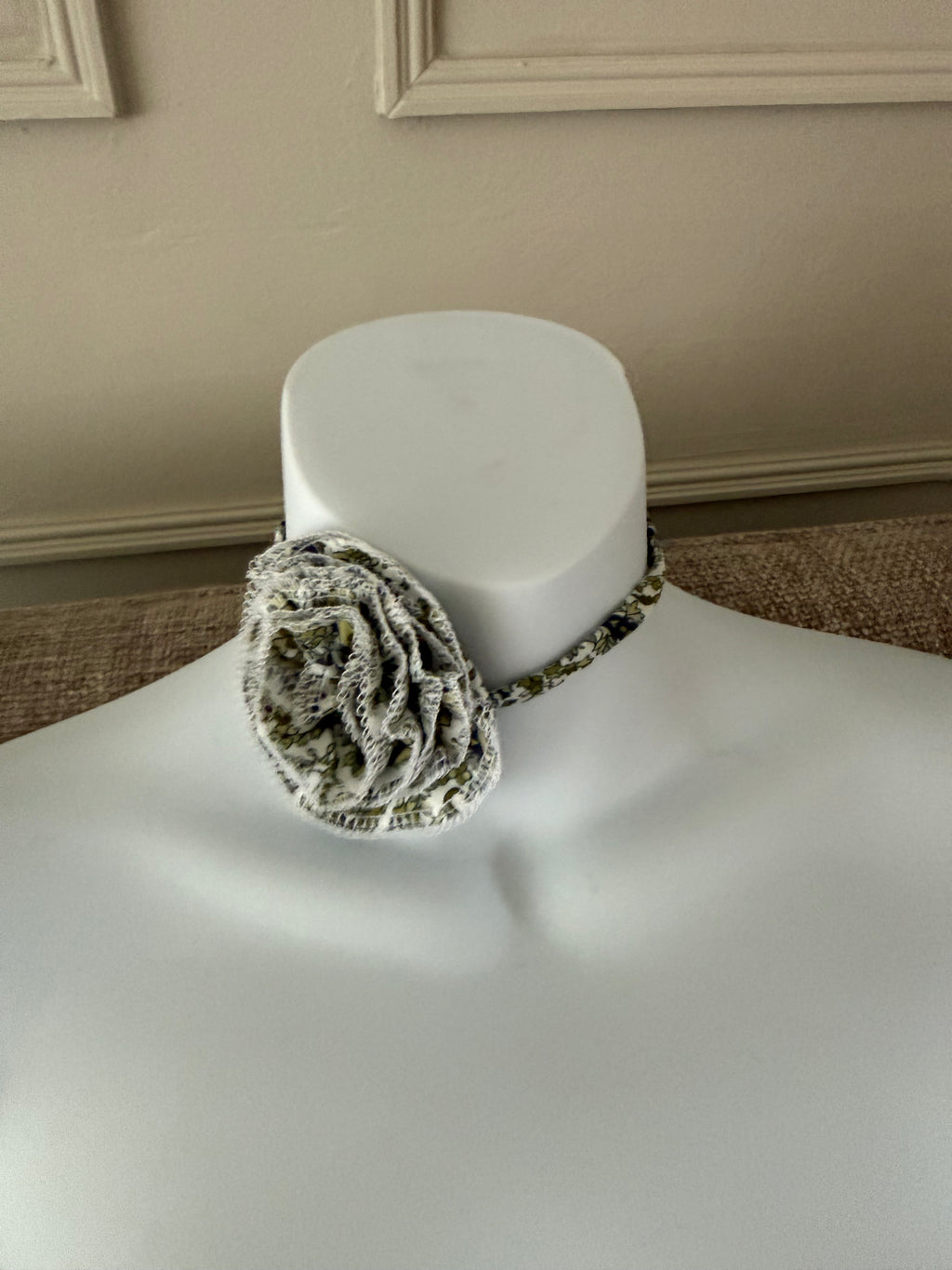 READY TO SEND - Mini Ruffle Sarong With Rose Choker Green