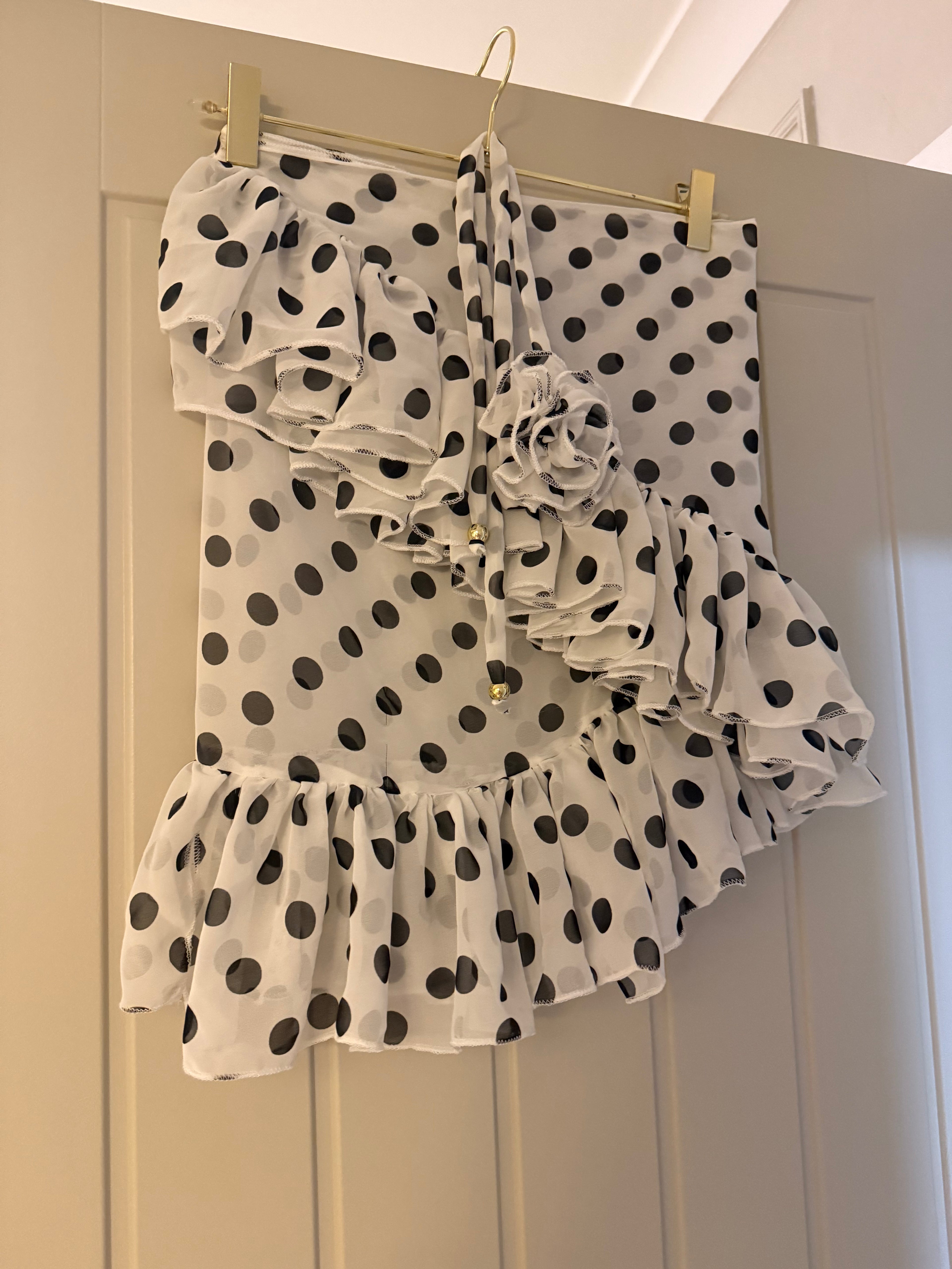 POLKA DOT RUFFLE SARONG WITH CHOKER